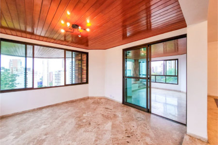 Apartamento à venda com 4 suítes em Vila Suzana, São Paulo, SP