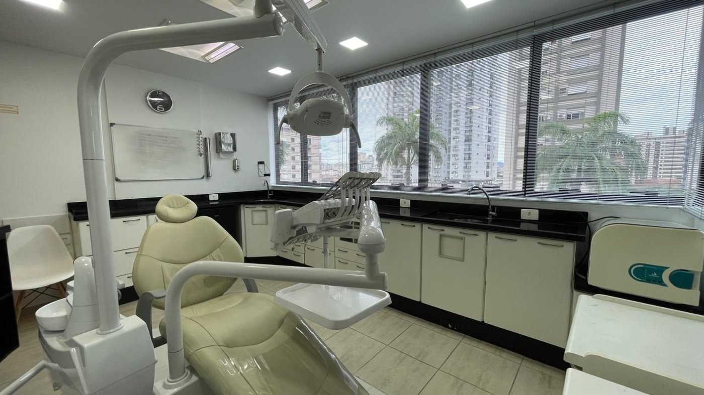 Sala à venda, 72 m² por R$ 640.000,00 - Gonzaga - Santos/SP