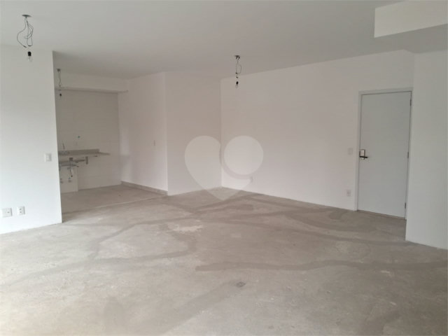 Apartamento à venda com 2 suítes em Alto da Lapa, São Paulo, SP