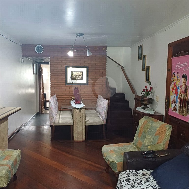 Sobrado à venda com 4 quartos, sendo 1 suíte, em Tremembé, São Paulo, SP