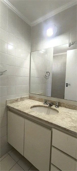 Apartamento à venda com 3 quartos, sendo 1 suíte, em Pinheiros, São Paulo, SP
