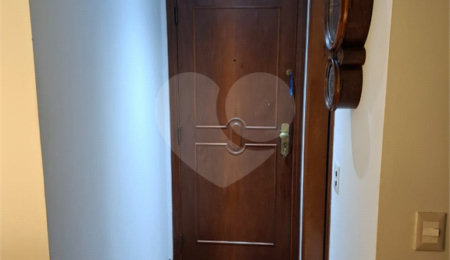 Apartamento à venda com 3 quartos, sendo 1 suíte,  em Vila Mariana, São Paulo, SP