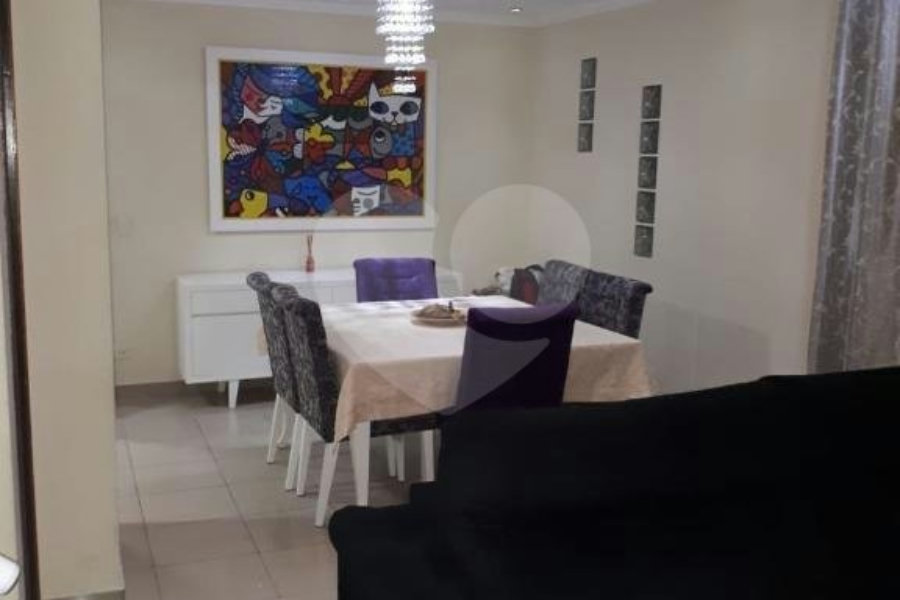 Sobrado à venda com 3 quartos, sendo 1 suíte,  em Tremembé, São Paulo, SP
