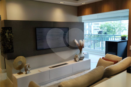 Apartamento à venda com 2 quartos, sendo 1 suíte, em Santo Amaro, São Paulo, SP
