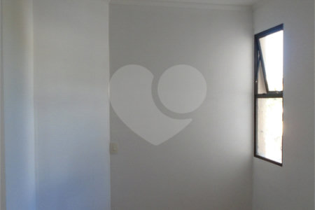 Apartamento à venda com 3 quartos, sendo 1 suíte, em Vila Oliveira, Mogi das Cruzes, SP
