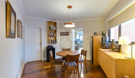 Apartamento à venda com 3 quartos, sendo 2 suítes, em Campo Belo, São Paulo, SP