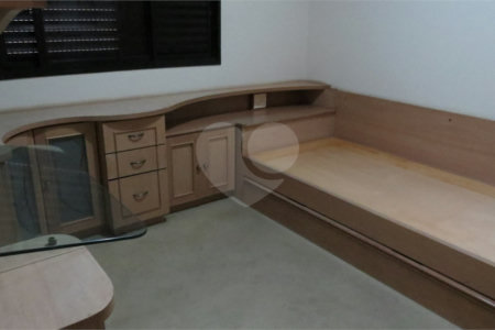 Apartamento à venda com 4 quartos, sendo 2 suítes,  em Cambuí, Campinas, SP