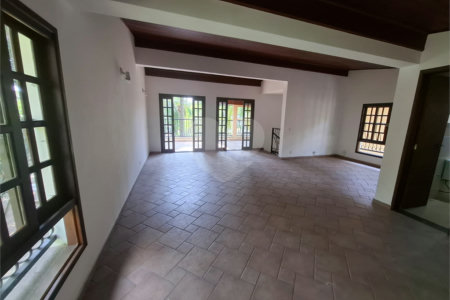 Casa para alugar com 4 quartos, sendo 2 suítes, no condomínio Palm Garden, São Paulo - SP