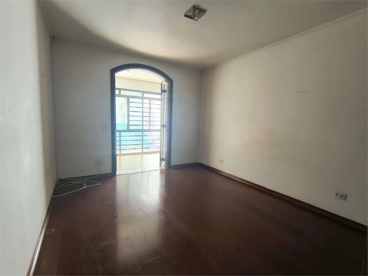 Sobrado à venda com 3 quartos, sendo 1 suíte, em Jardim Esmeralda, São Paulo, SP