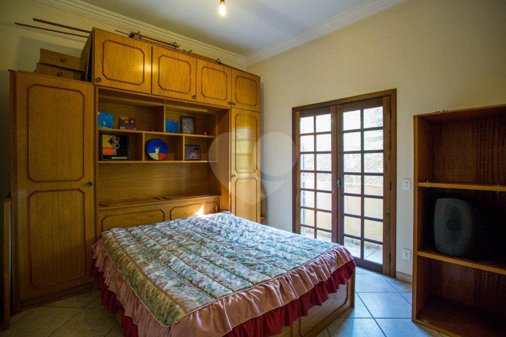 Casa à venda com 4 suítes em Cidade São Francisco, São Paulo, SP