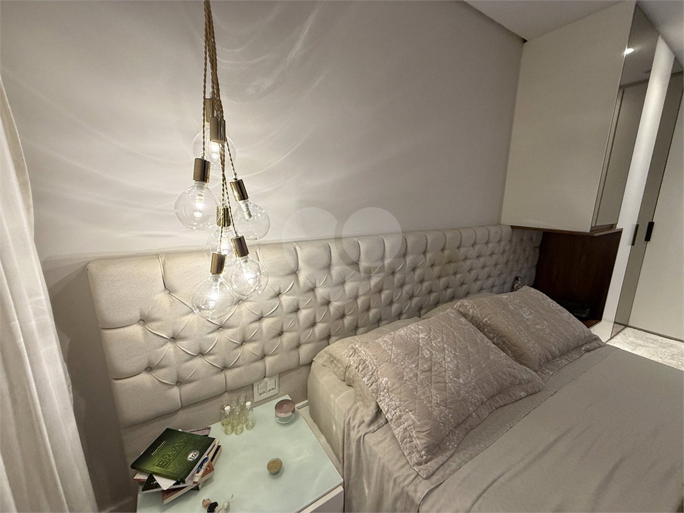 Casa à venda com 4 quartos, sendo 3 suítes,  no condomínio Aromaz, São Bernardo do Campo - SP