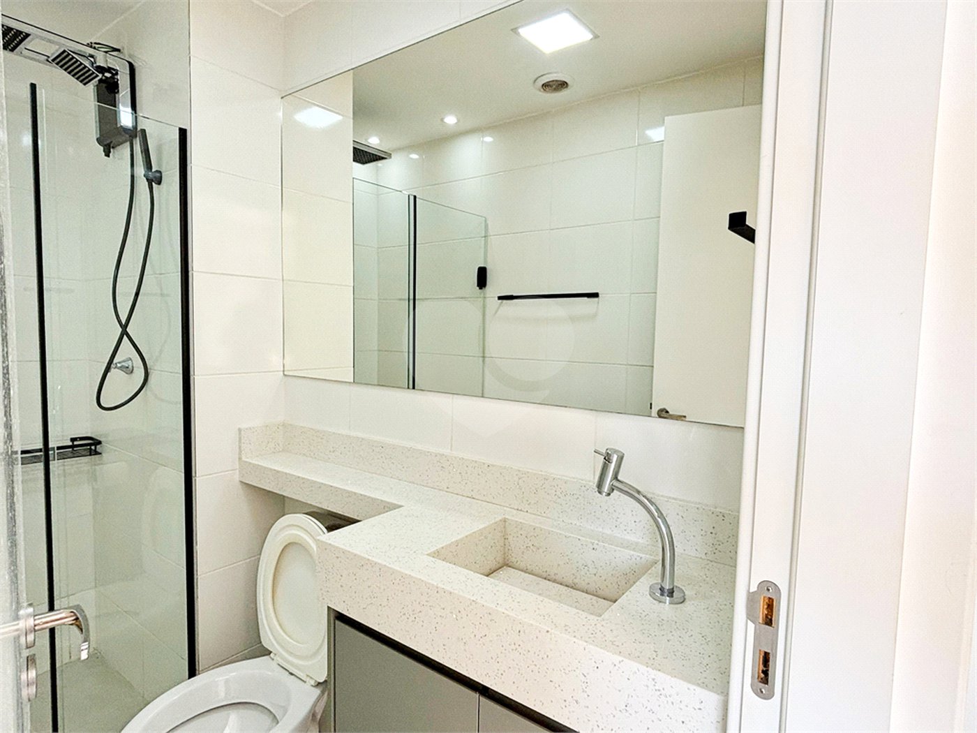 Apartamento à venda com 2 quartos em Santo Amaro, São Paulo, SP