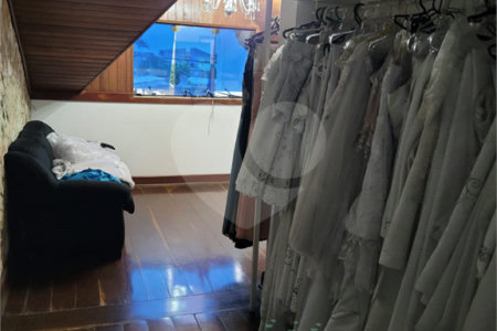 Casa à venda com 4 quartos, sendo 2 suítes,  em Vila Bela Flor, Mogi das Cruzes, SP