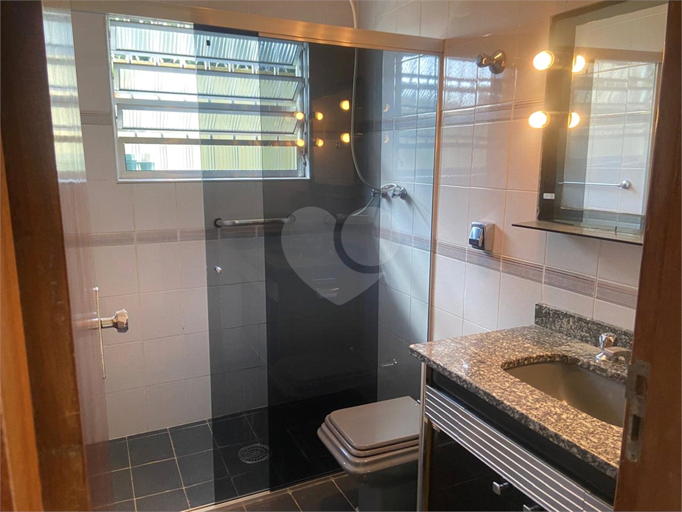 Casa Térrea para alugar com 3 quartos, sendo 1 suíte,  em Vila Ipojuca, São Paulo, SP