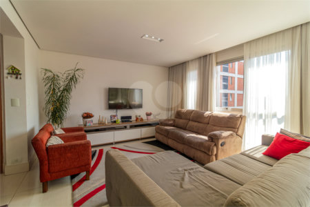 Apartamento à venda com 4 quartos, sendo 1 suíte, em Jardim Marajoara, São Paulo, SP
