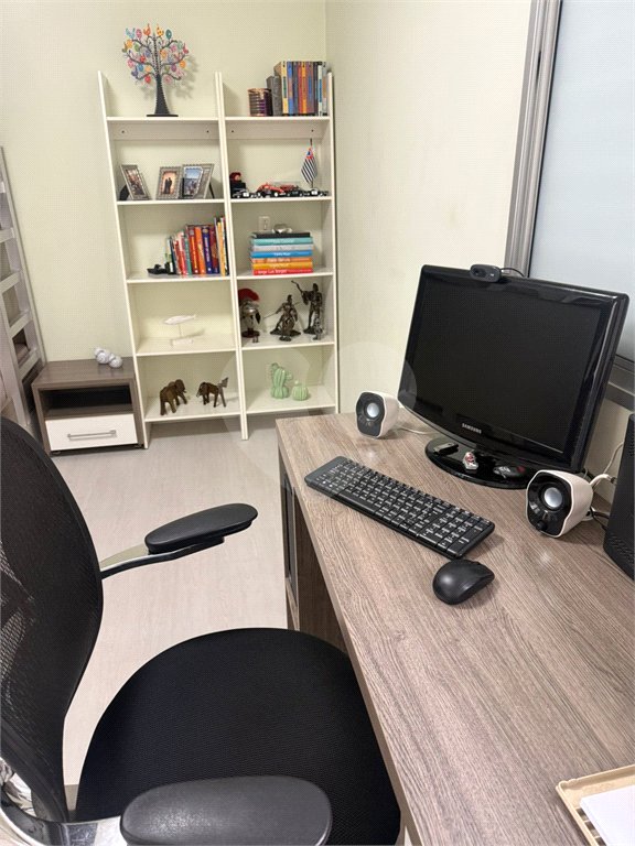 Casa à venda com 3 quartos, sendo 1 suíte, no condomínio Villas de São Francisco, São Paulo - SP