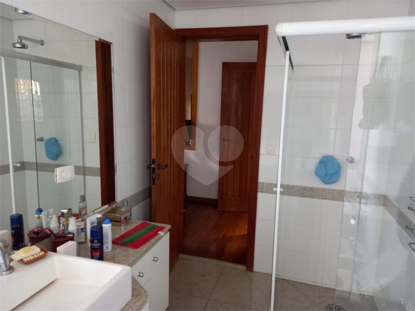 Casa à venda com 5 quartos, sendo 4 suítes, em Jardim São Bento, São Paulo, SP