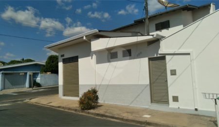 Casa à venda com 1 suíte em Vila Jacobucci, São Carlos, SP