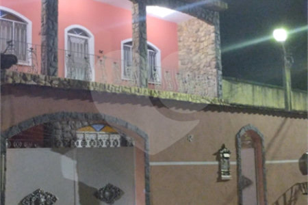 Casa à venda com 5 quartos, sendo 2 suítes, em Campo Grande, Rio de Janeiro, RJ