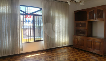 Casa Térrea à venda com 3 quartos, sendo 1 suíte,  em Campo Grande, São Paulo, SP