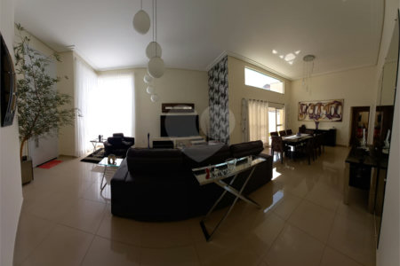 Casa à venda com 3 suítes no condomínio Alpes de Vinhedo, Vinhedo - SP