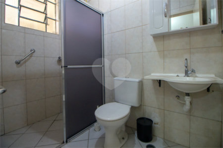 Casa à venda com 3 quartos, sendo 1 suíte, em Chácara Inglesa, São Paulo, SP