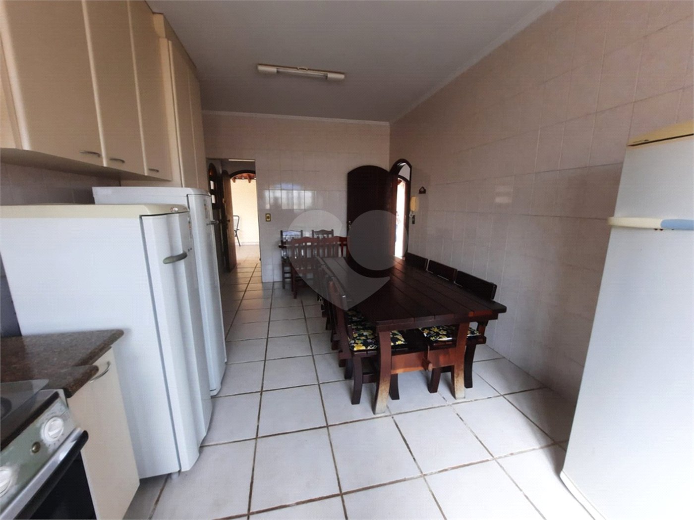 Casa à venda com 3 quartos, sendo 1 suíte,  em Jardim Aruan, Caraguatatuba, SP