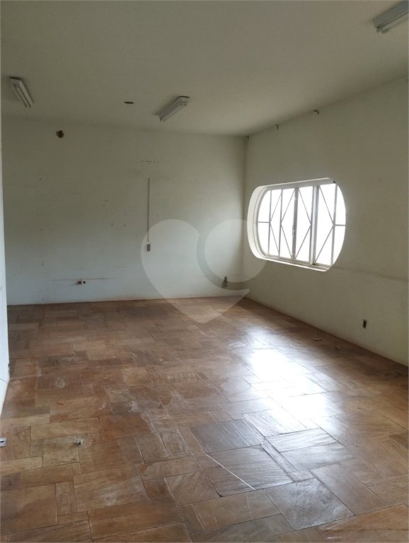 Casa à venda com 5 quartos, sendo 3 suítes, em Vila Sedenho, Araraquara, SP