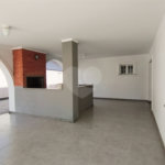 Casa à venda ou para alugar com 3 suítes no condomínio Estância Marambaia, Vinhedo - SP
