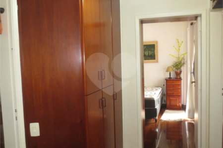 Apartamento à venda com 4 quartos, sendo 1 suíte, em Chácara Inglesa, São Paulo, SP