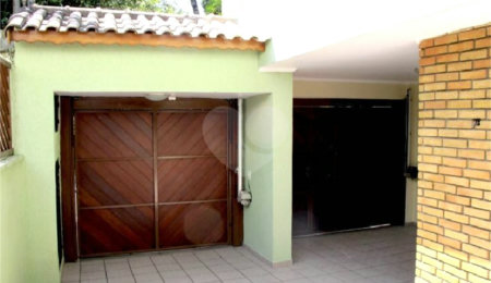 Sobrado à venda com 3 quartos, sendo 1 suíte,  em Tremembé, São Paulo, SP