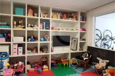 Casa à venda com 3 suítes no condomínio Metropolitan, São Paulo - SP