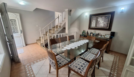 Casa à venda com 3 quartos, sendo 1 suíte,  em Vila de Vecchi, Jundiaí, SP