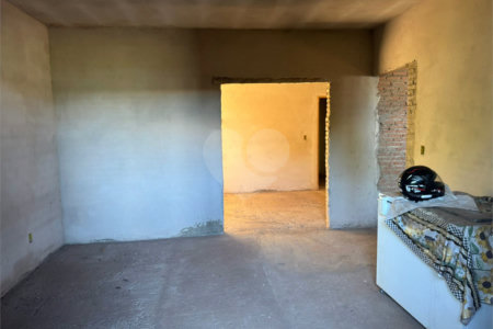 Casa á venda com 03 dormitórios, no residencial Itamarati em São Carlos.