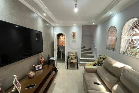 Casa à venda com 2 quartos no Centro, Diadema, SP