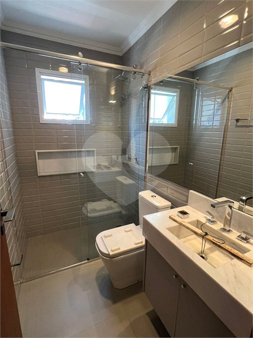 Casa para alugar com 3 quartos, sendo 1 suíte, no condomínio Res Villeneuve, São Paulo - SP