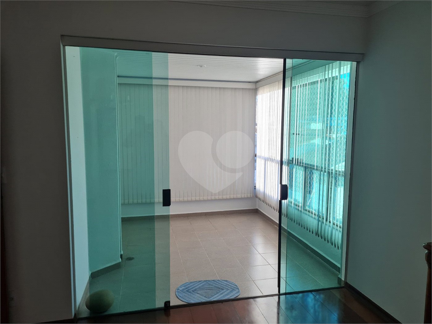 Apartamento à venda com 3 quartos, sendo 1 suíte,  em Vila Angeli, Valinhos, SP