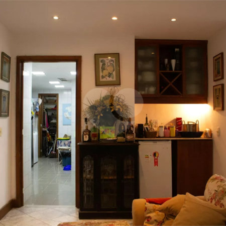 Apartamento à venda com 3 quartos, sendo 1 suíte, em Copacabana, Rio de Janeiro, RJ