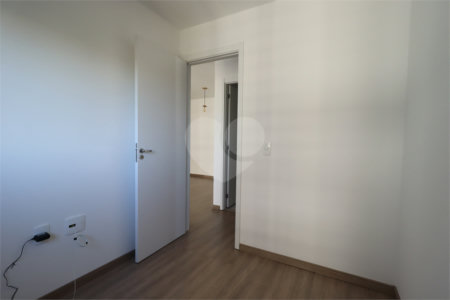 Apartamento à venda com 3 quartos, sendo 1 suíte, em Vila Anastácio, São Paulo, SP
