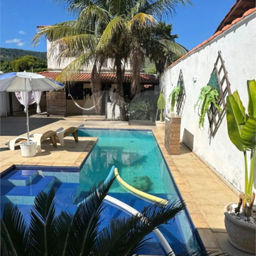Casa à venda com 5 quartos, sendo 1 suíte, em Campo Grande, Rio de Janeiro, RJ