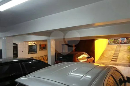 Sobrado à venda com 4 quartos, sendo 1 suíte, em Jardim Pinheiros, São Paulo, SP