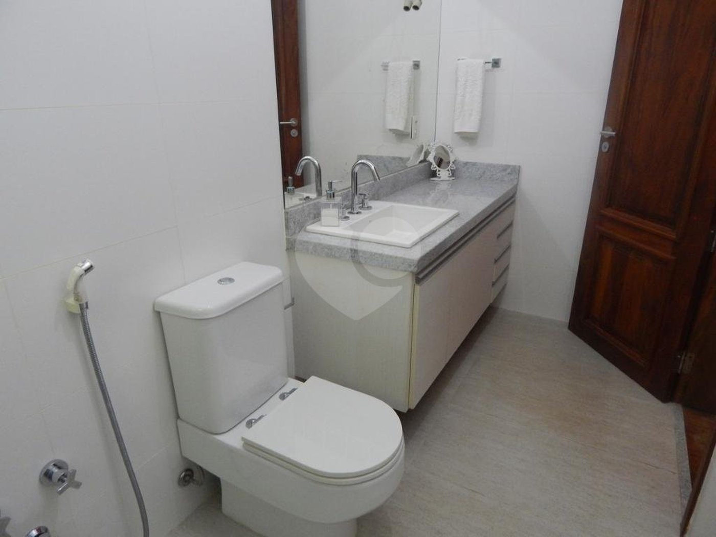 Casa Térrea à venda com 3 suítes em Jardim Prudência, São Paulo, SP