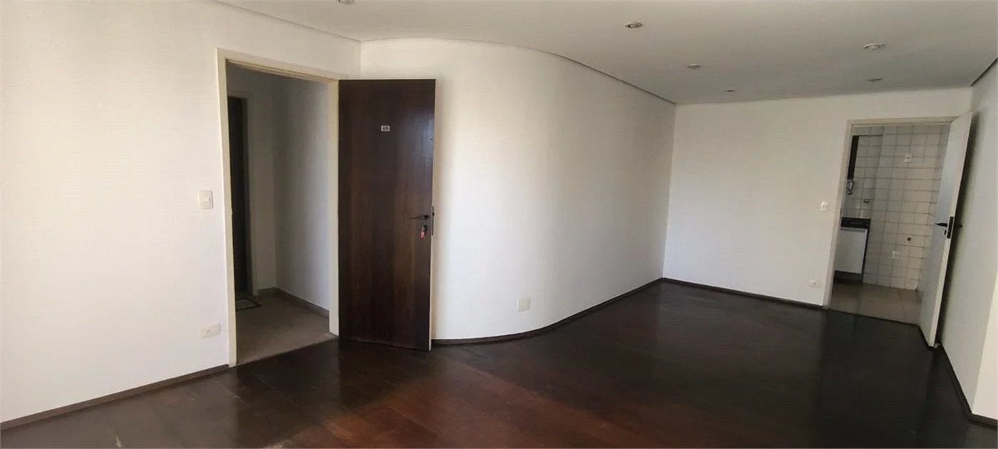 Apartamento à venda com 3 quartos, sendo 1 suíte, em Pinheiros, São Paulo, SP