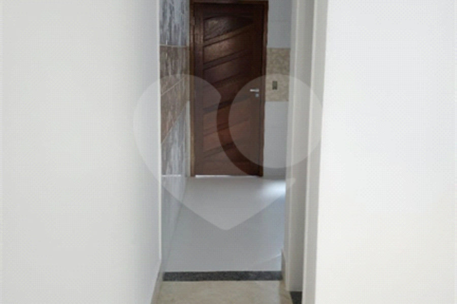 Sobrado à venda com 2 quartos em Guaianazes, São Paulo, SP
