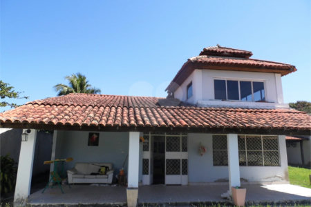 Casa à venda com 4 quartos, sendo 1 suíte, em Guaratiba, Rio de Janeiro, RJ