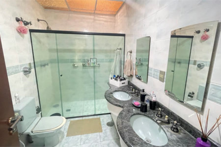 Casa à venda com 4 suítes no condomínio Vivendas do Lago, Sorocaba - SP