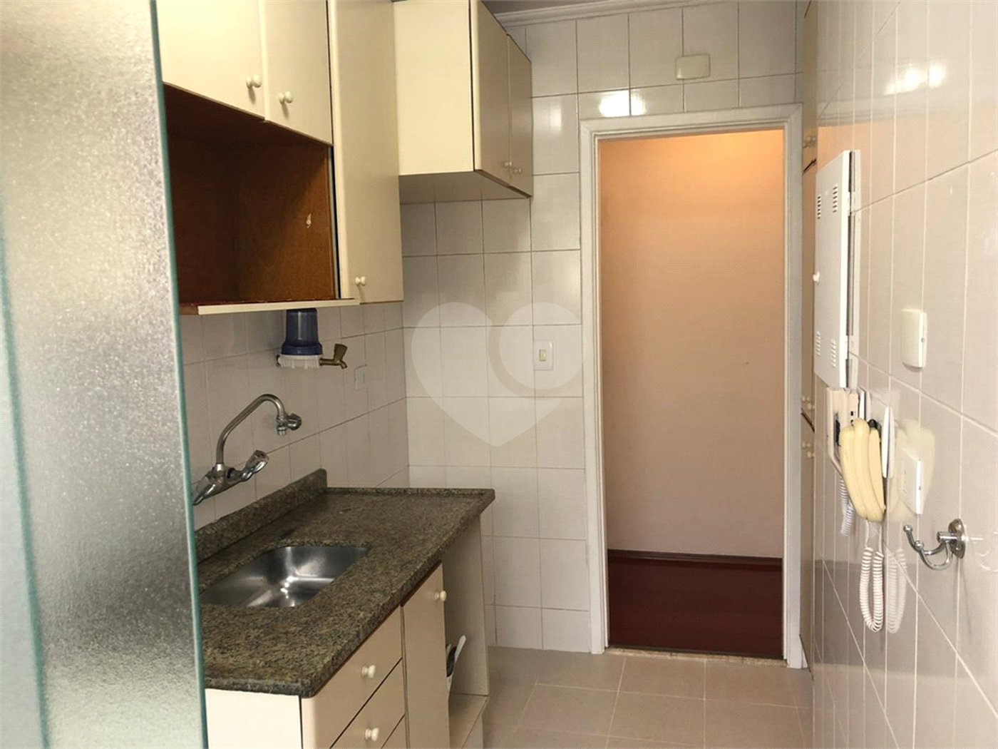 Apartamento à venda com 2 quartos, sendo 1 suíte,  em Vila Olímpia, São Paulo, SP