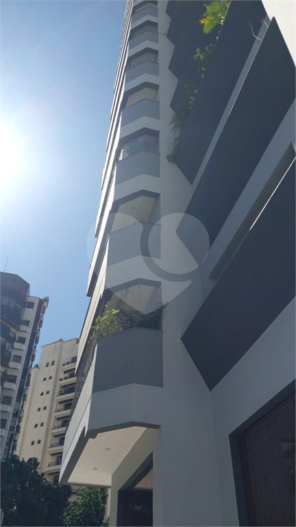 Apartamento à venda ou para alugar com 5 quartos, sendo 3 suítes,  em Tatuapé, São Paulo, SP