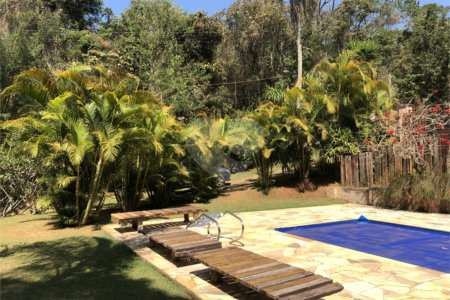 Chácara à venda com 6 quartos, sendo 2 suítes, em Jardim Brogotá, Atibaia, SP