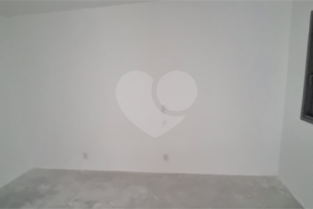 Apartamento à venda com 3 suítes em Moema, São Paulo, SP